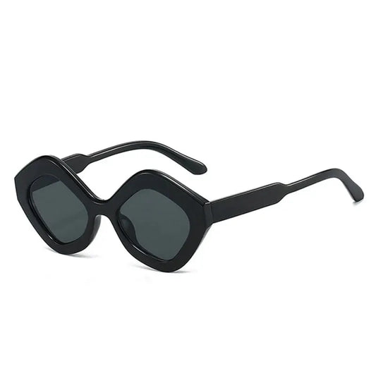 SHAUNA retro irregular polygon cat-eye sunglasses, black frame and dark lenses, UV400 – Astroshadez