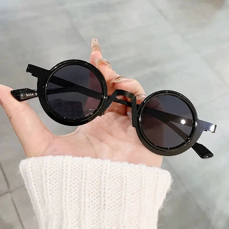SHAUNA retro round sunglasses with double circular frames and dark lenses, UV400 – Astroshadez