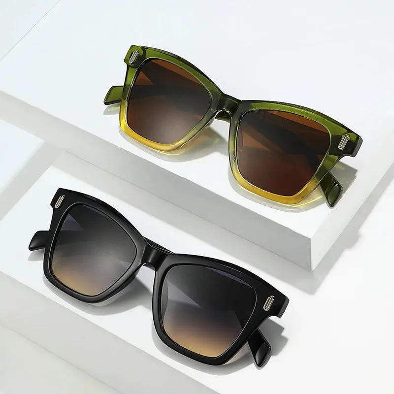 SHAUNA cat-eye sunglasses set: green/yellow frame brown gradient lenses; black cat-eye with brown gradient lenses – Astroshadez