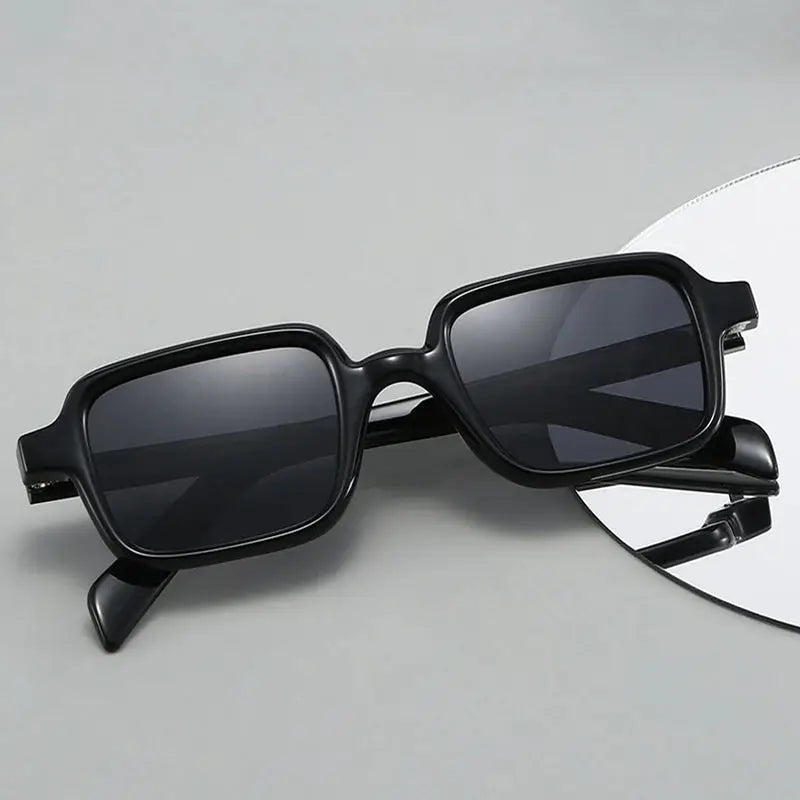 SHAUNA New square sunglasses, black frame with dark lenses, polarized UV400 fashion shades – Astroshadez