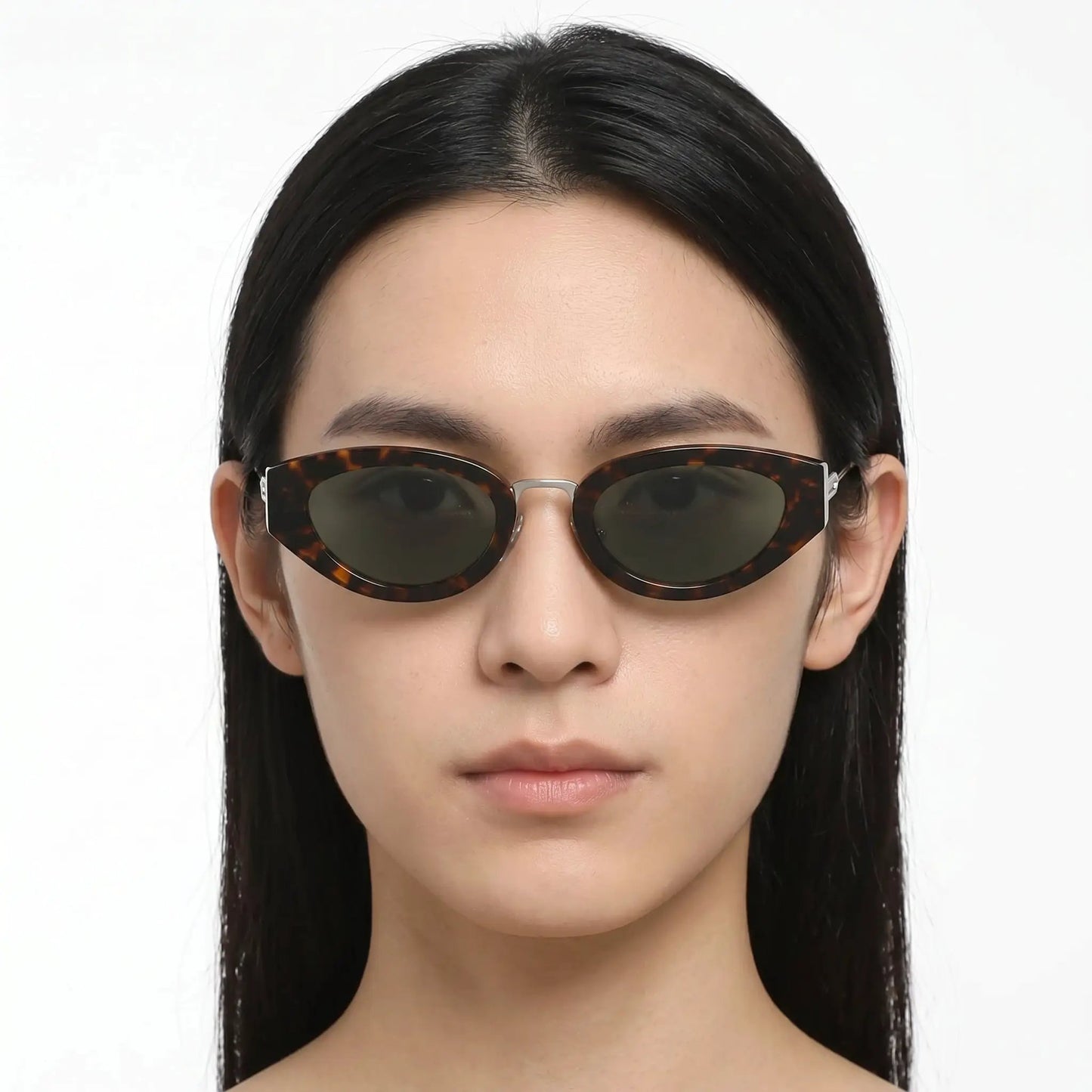 Valore honey tortoiseshell cat-eye sunglasses with dark lenses – Astroshadez