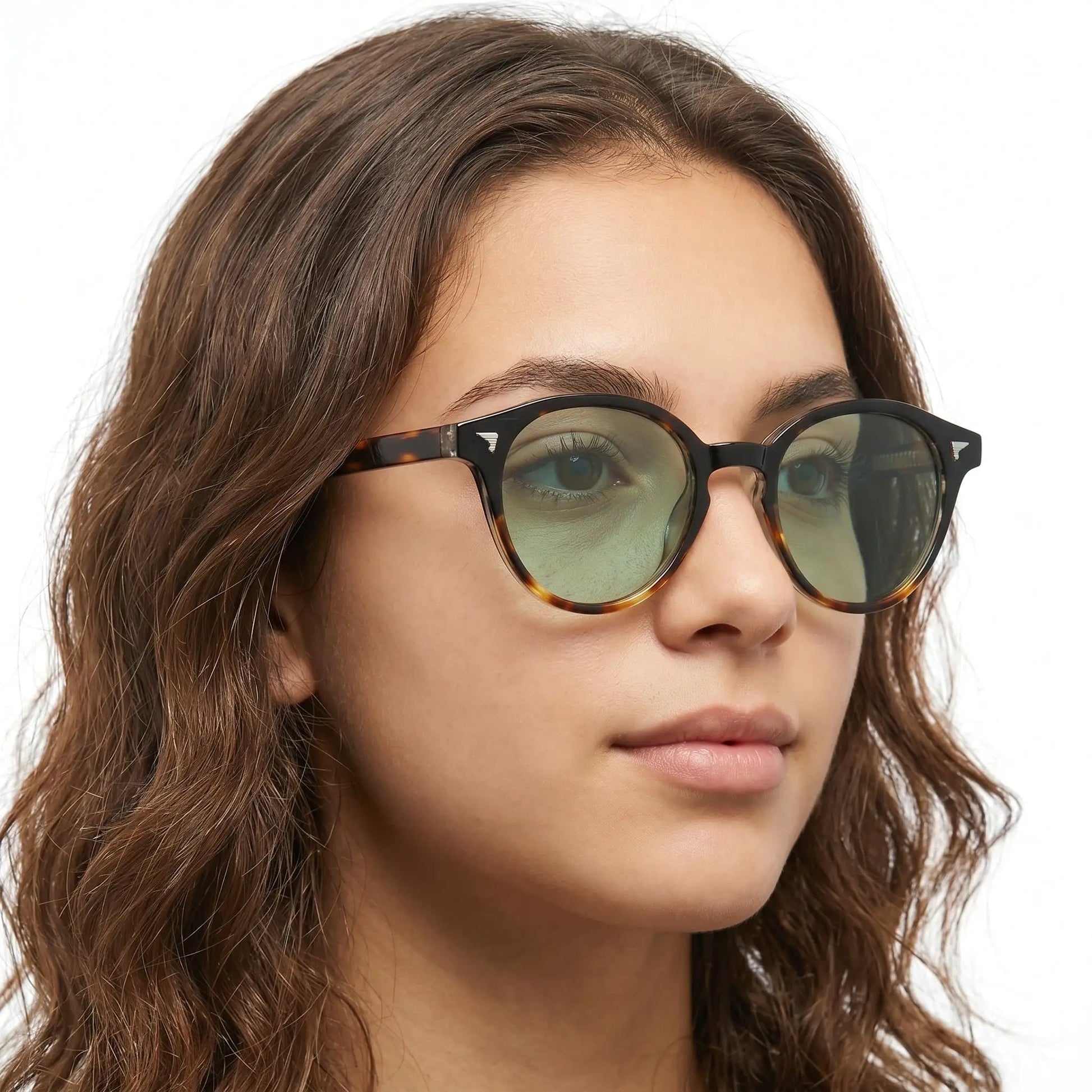 Aurelius tortoiseshell round sunglasses with green lenses – Astroshadez