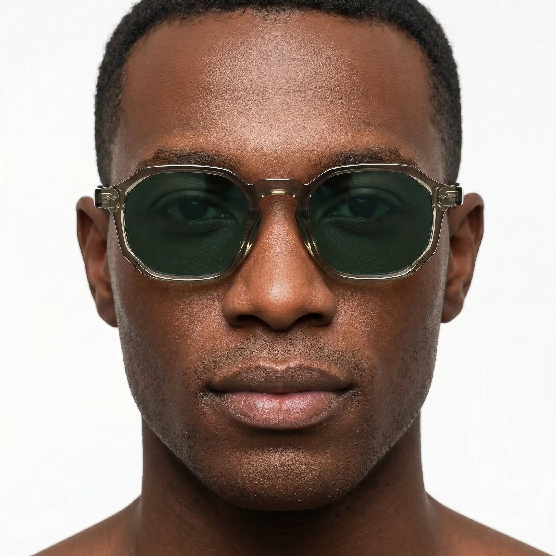 Aureliantis Amber Polarized Sunglasses with rectangular amber acetate frames and green lenses – Astroshadez