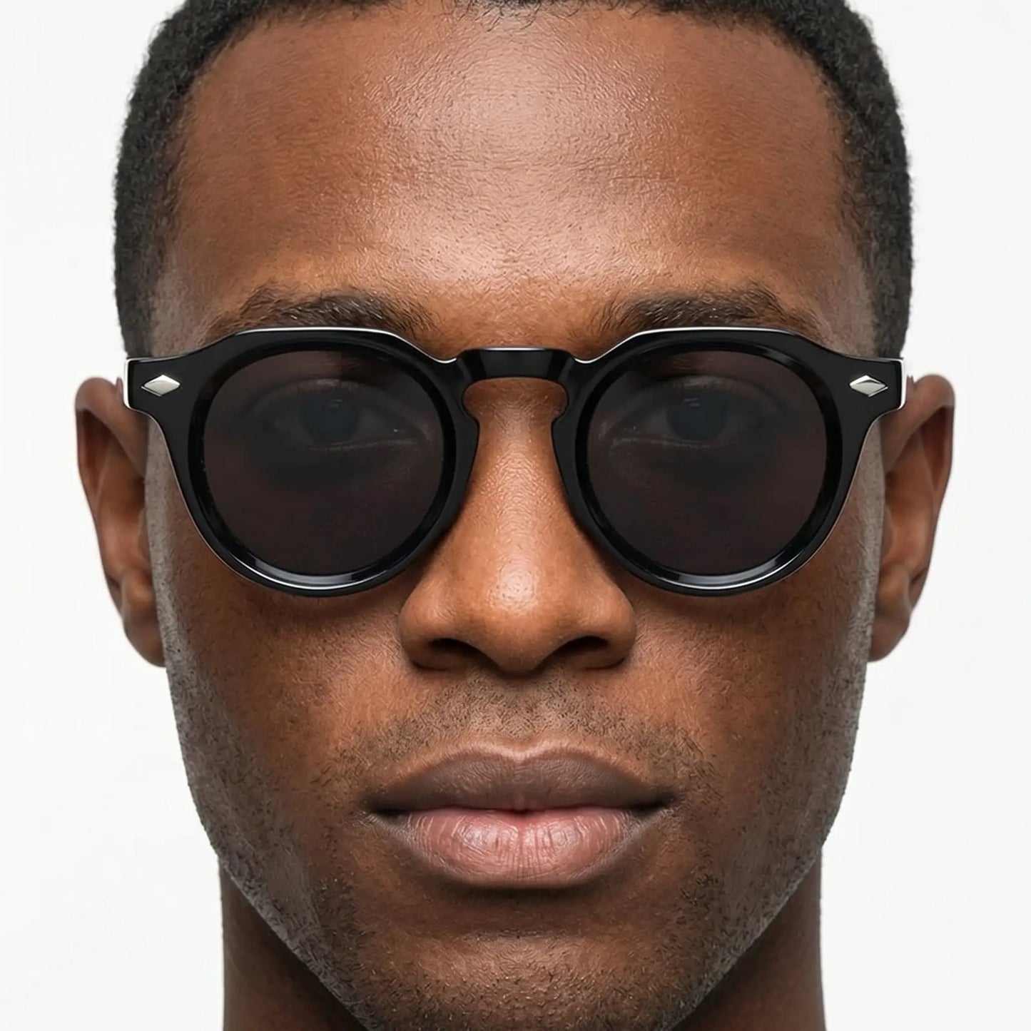 Aureon Onyx riveted round UV400 sunglasses with black frame and dark gray lenses – Astroshadez