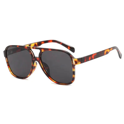 SHAUNA pilot sunglasses in tortoiseshell with dark gray UV400 lenses – Astroshadez