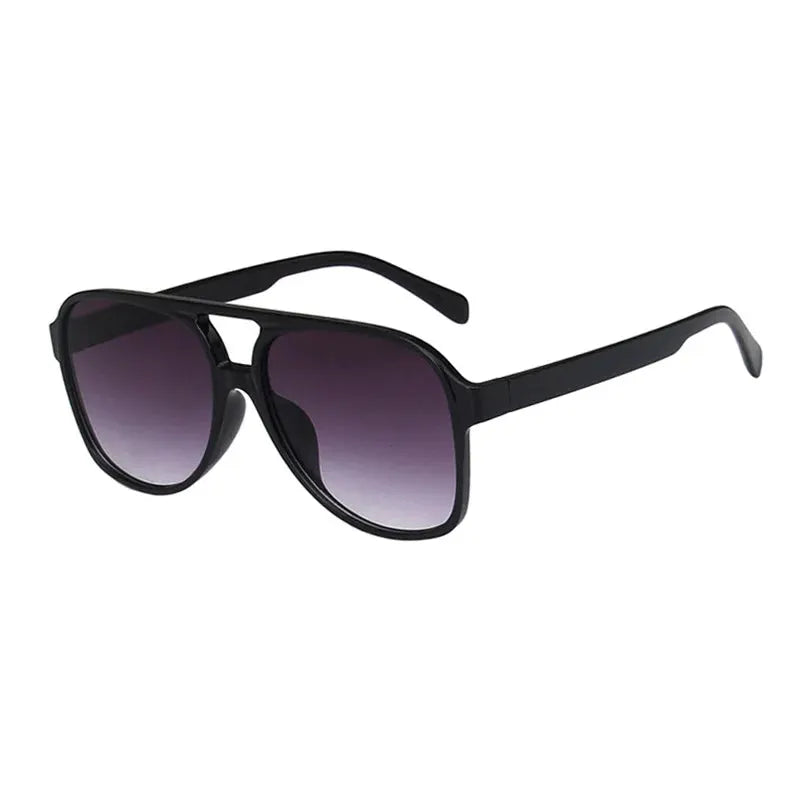 SHAUNA pilot sunglasses with black frame and dark gradient lenses, UV400, retro style – Astroshadez