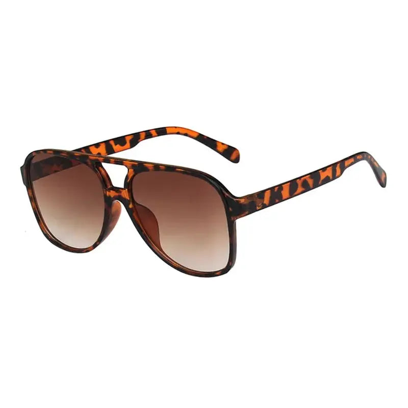 Pilot sunglasses in tortoiseshell with brown gradient lenses – Astroshadez