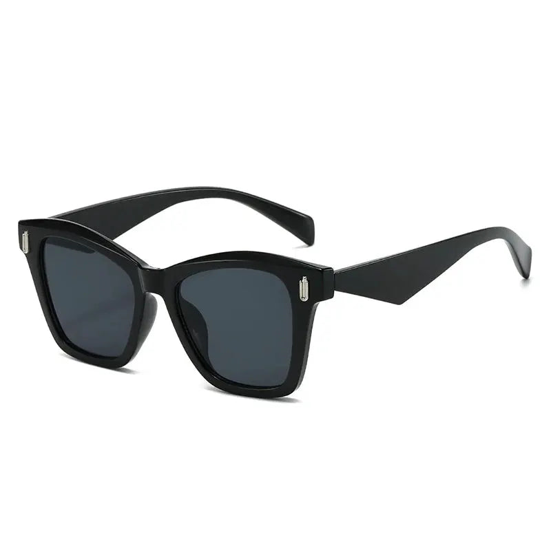 Shauna cat-eye sunglasses, black frame with dark gradient lenses, rivet accents – Astroshadez