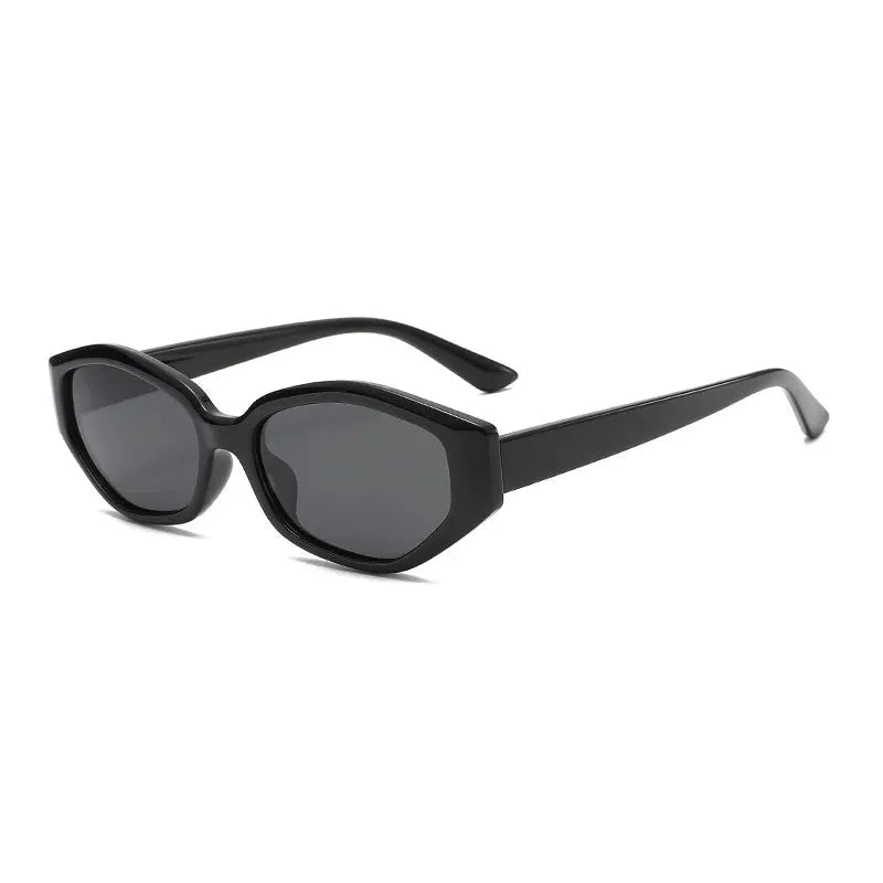 SHAUNA retro polygon cat-eye sunglasses, black frame and dark gray lenses – Astroshadez