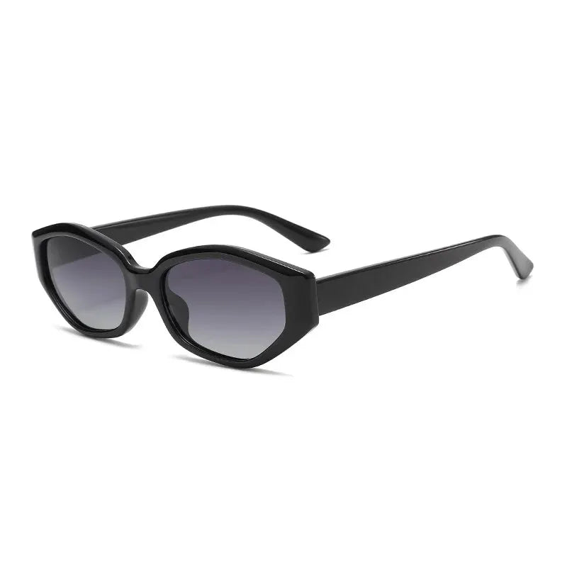 SHAUNA retro polygon cat-eye sunglasses, black frame, gray gradient lenses – Astroshadez